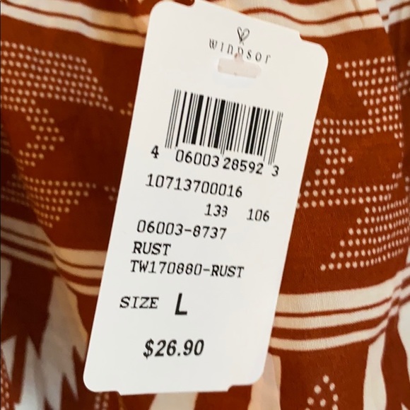 Top - Picture 2 of 2